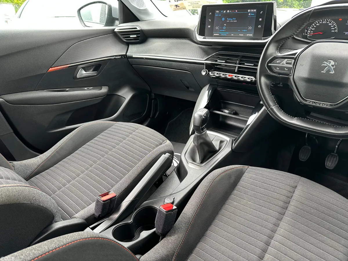Peugeot 208 Hatchback, Petrol, 2020, Grey