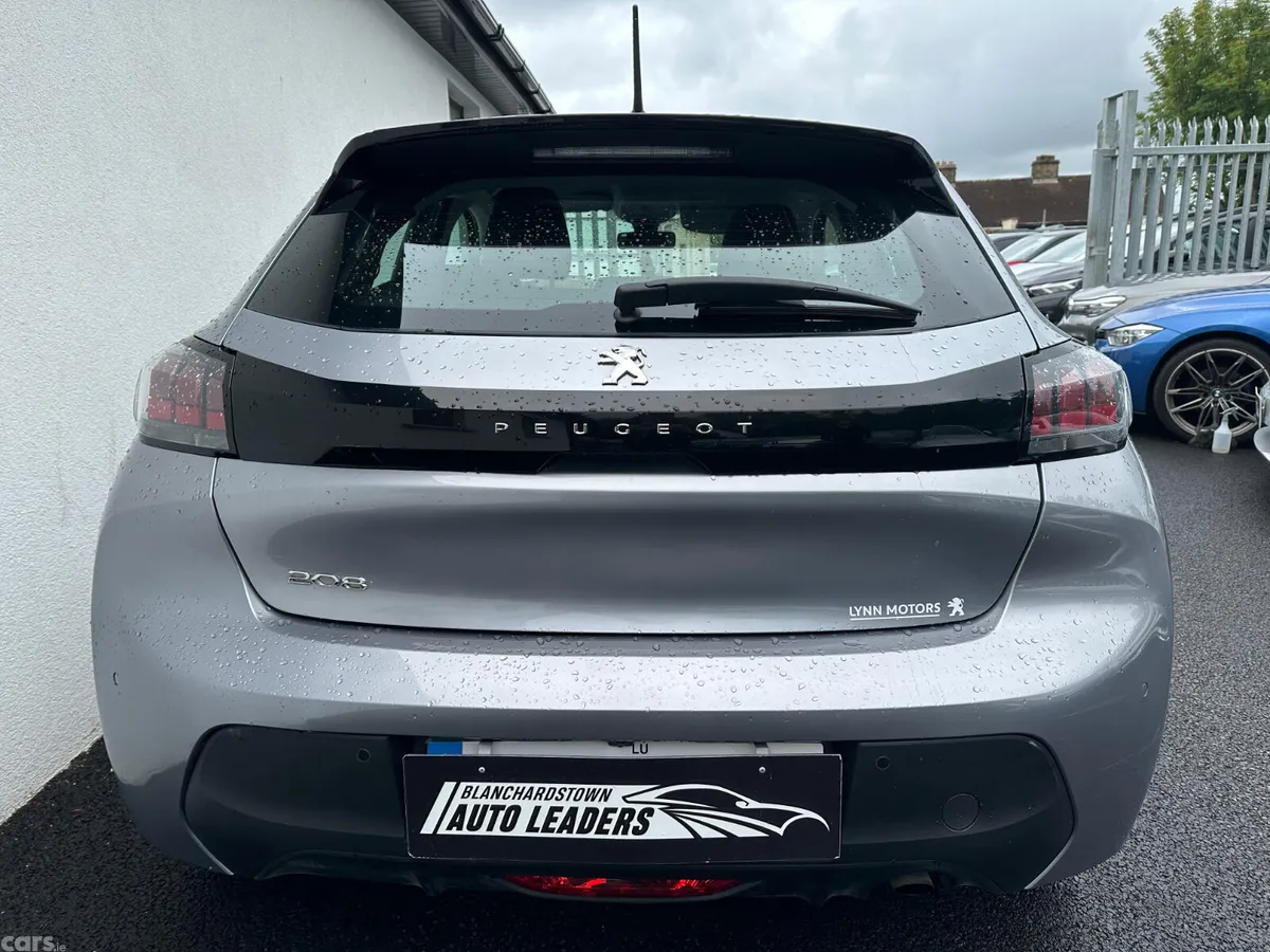Peugeot 208 Hatchback, Petrol, 2020, Grey