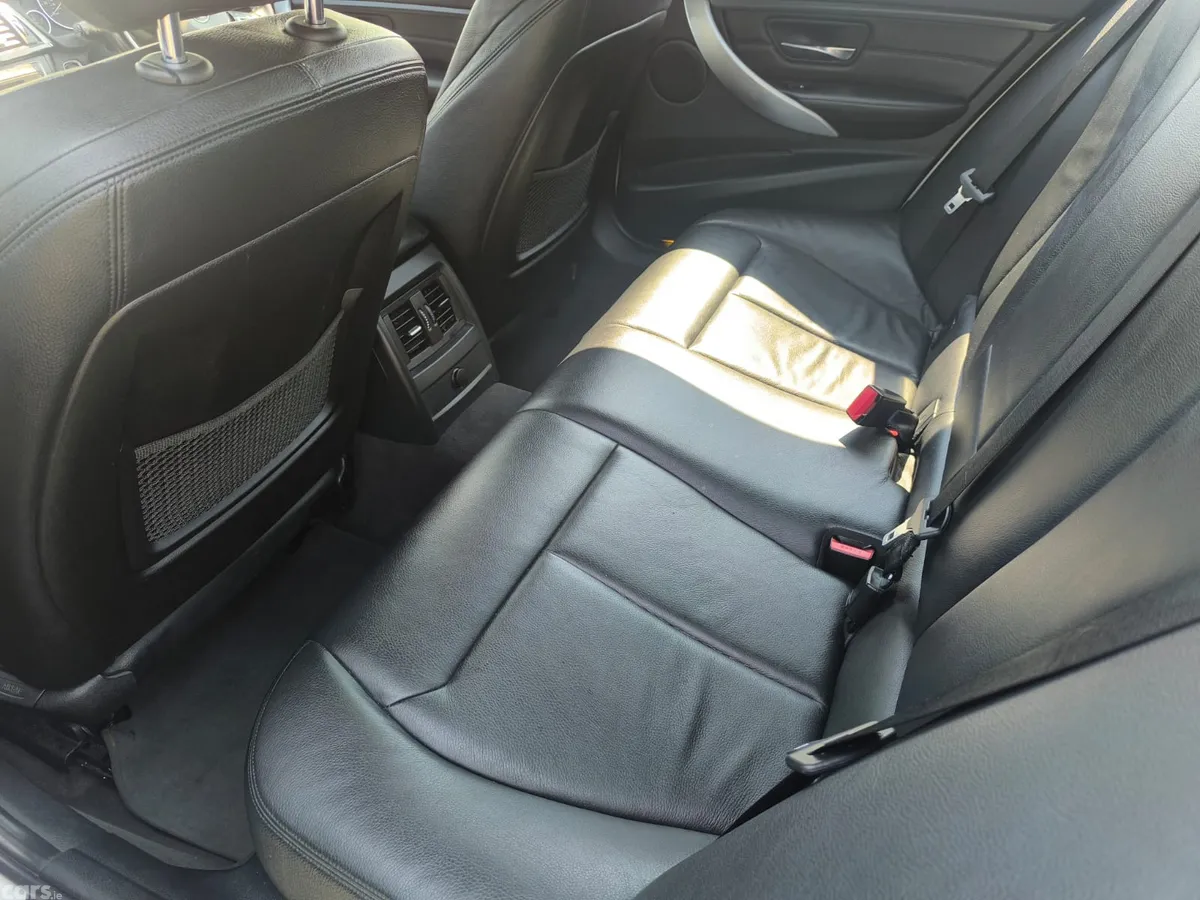 BMW 3-Series Saloon, Diesel, 2012, Silver