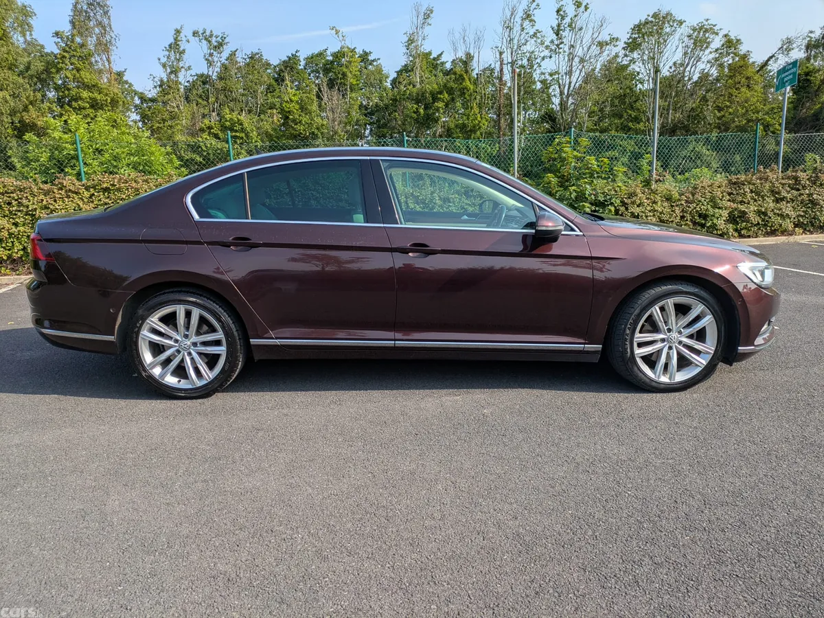 Volkswagen Passat Saloon, Diesel, 2016, Red