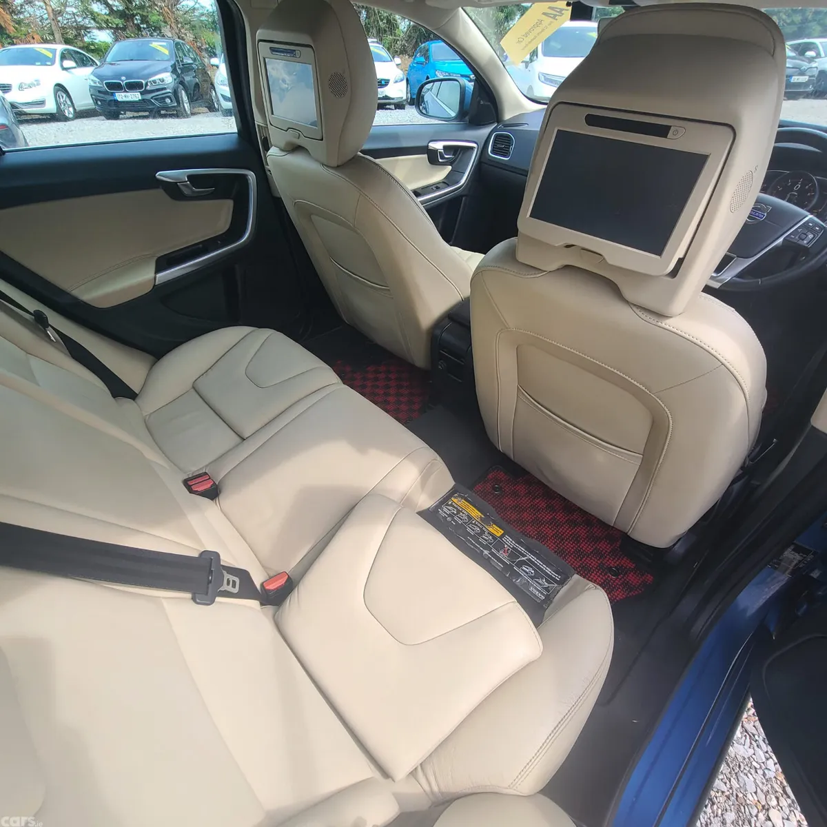 Volvo V60 Estate, Petrol, 2017, Blue
