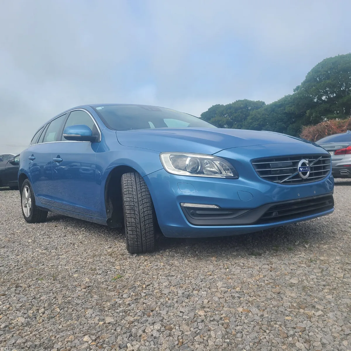 Volvo V60 Estate, Petrol, 2017, Blue