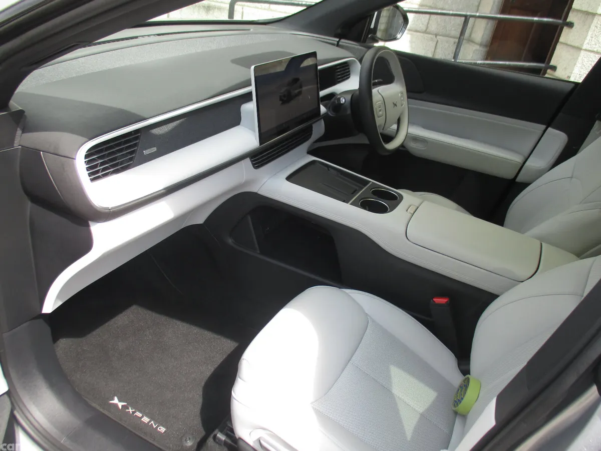 XPeng G6 Hatchback, Electric, 2026, Grey