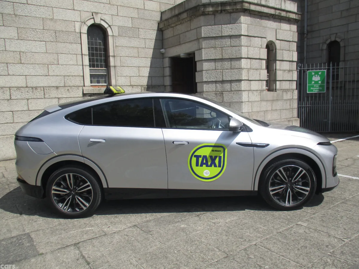 XPeng G6 Hatchback, Electric, 2026, Grey