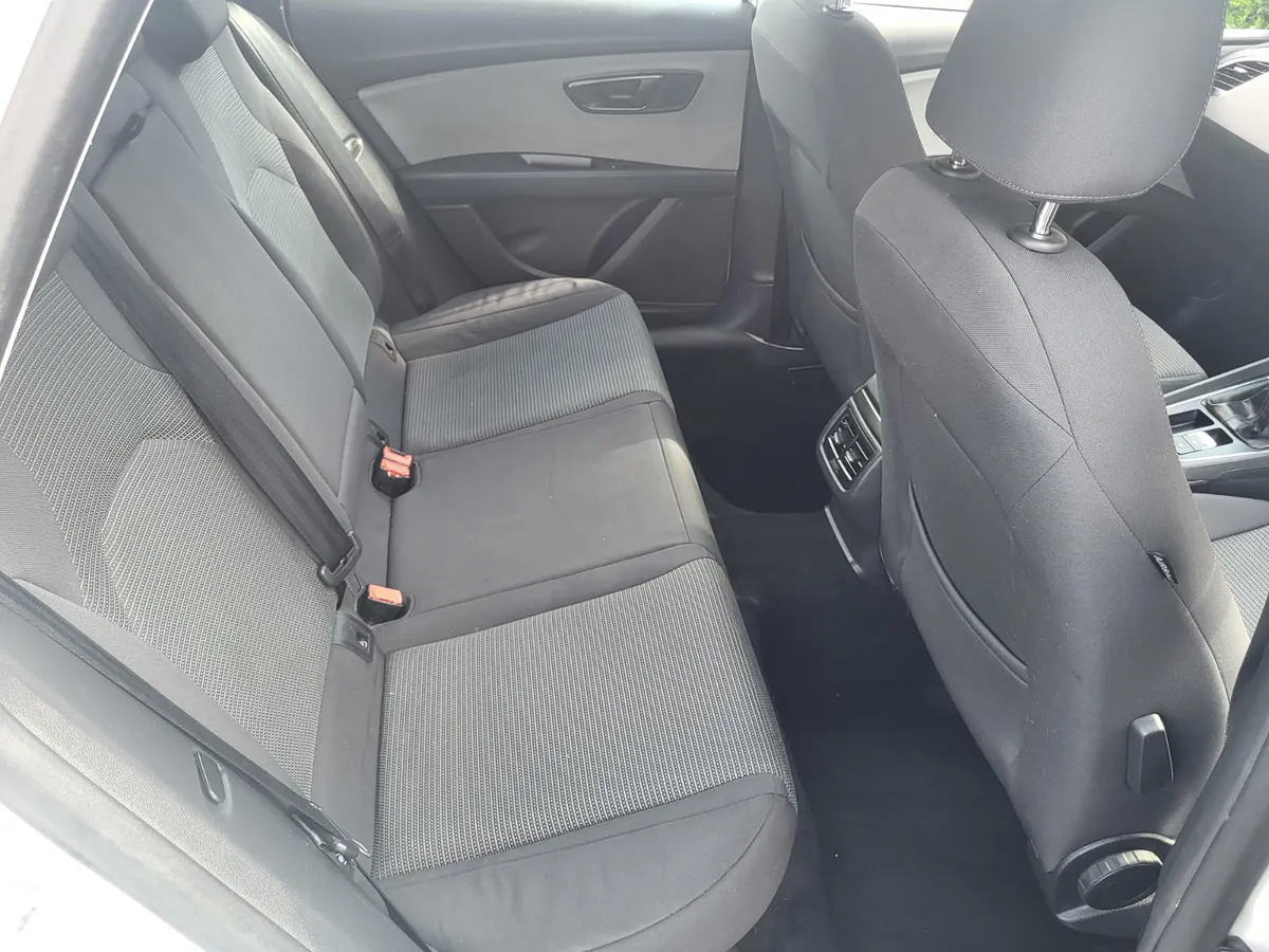 SEAT Leon Estate, Diesel, 2020, White