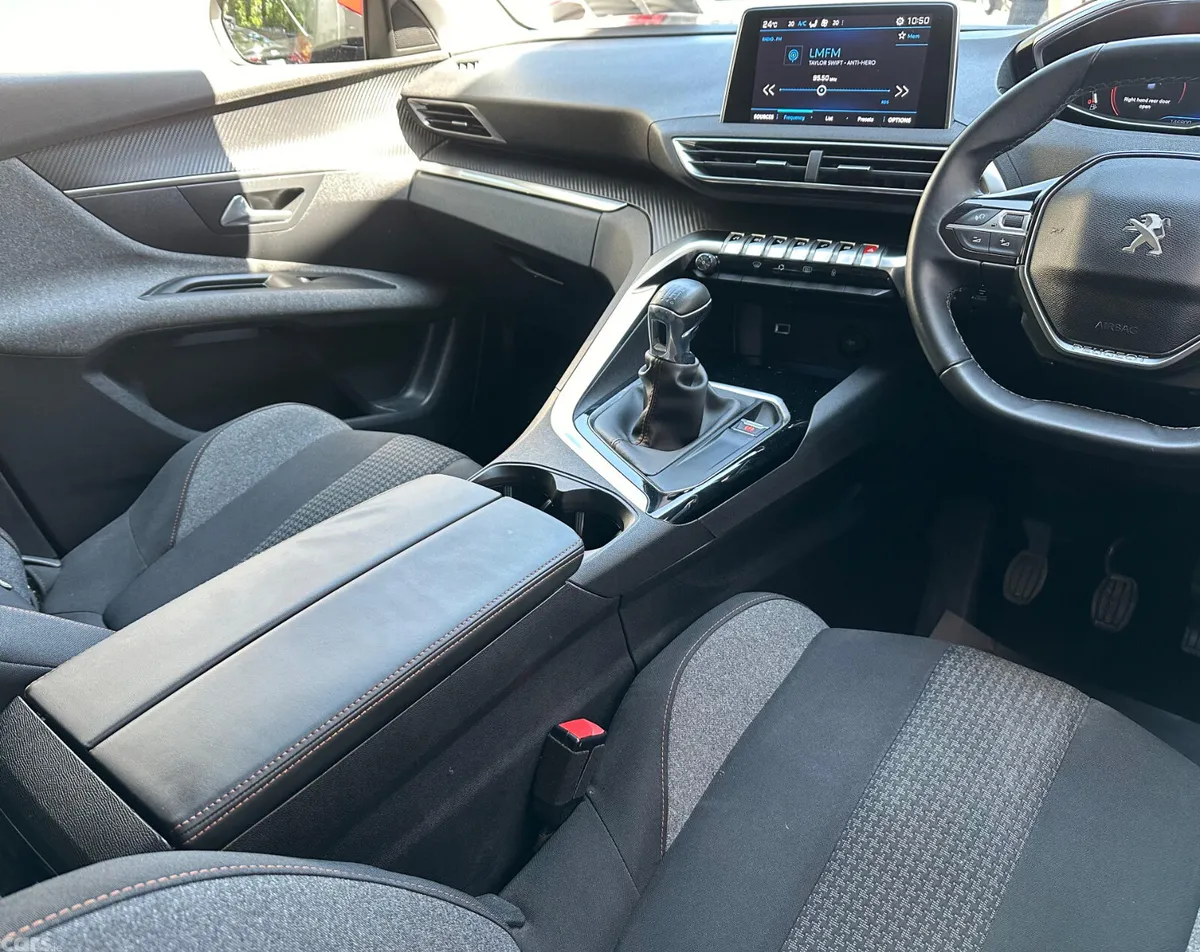 Peugeot 3008 SUV, Diesel, 2018, Red