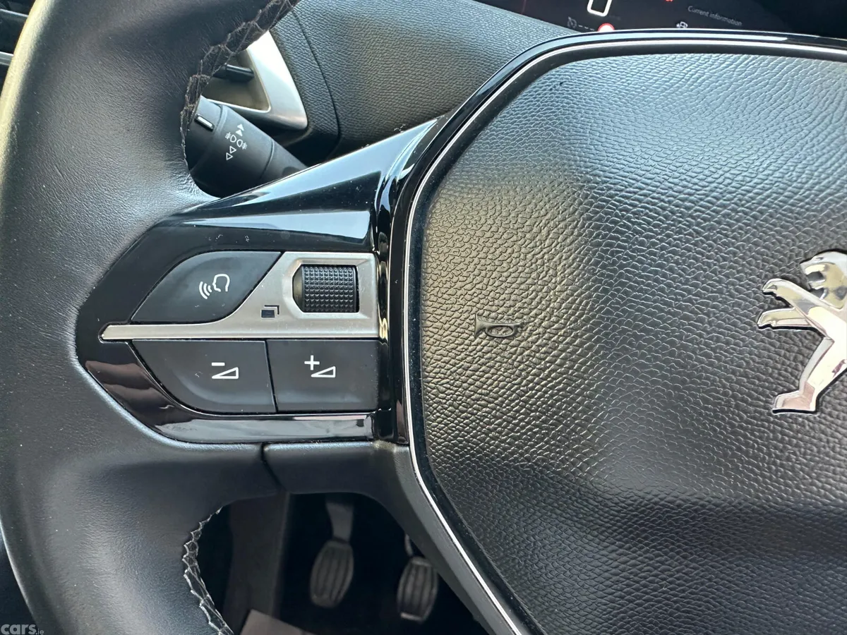 Peugeot 3008 SUV, Diesel, 2018, Red