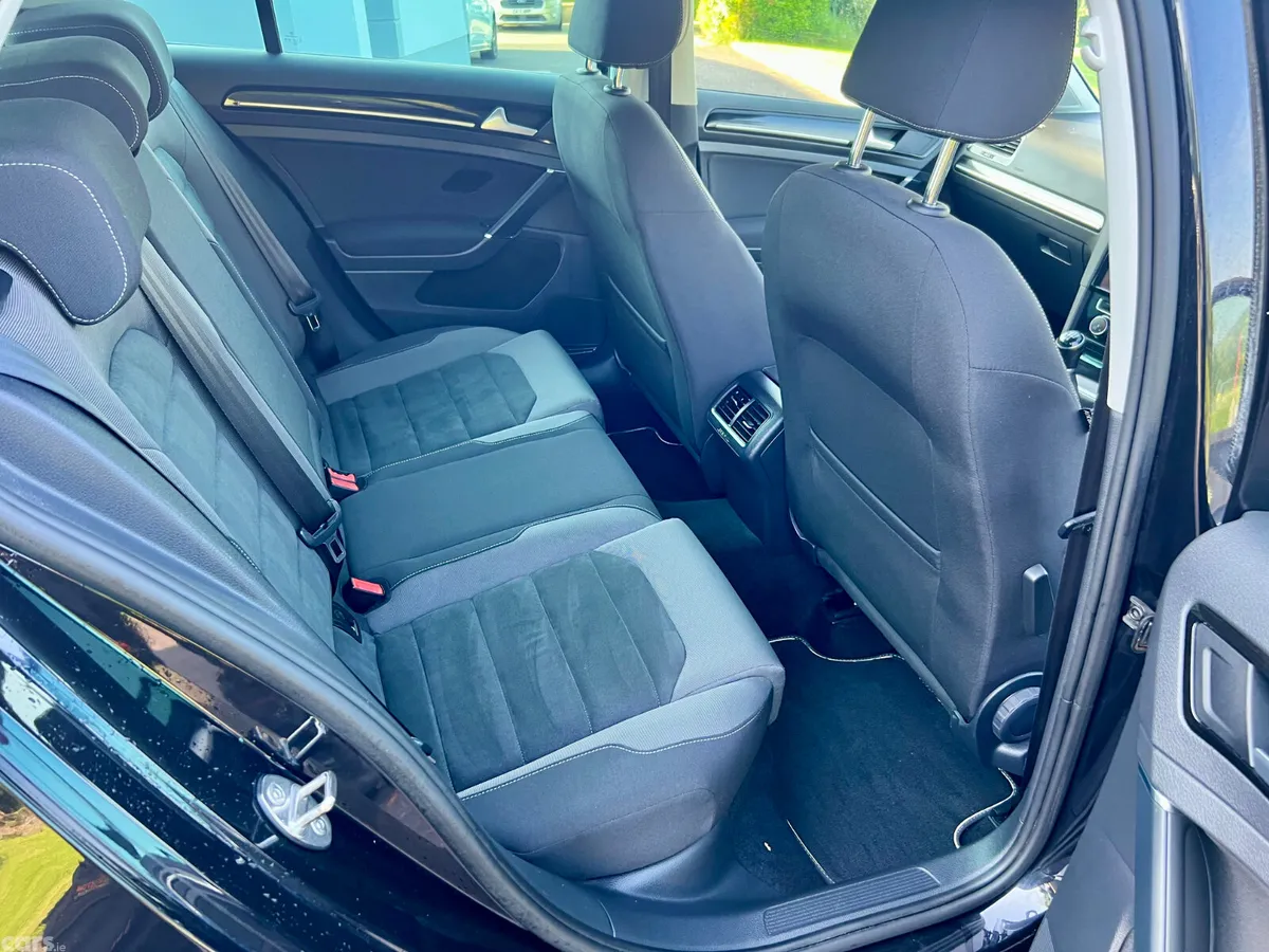 Volkswagen Golf Hatchback, Diesel, 2019, Black
