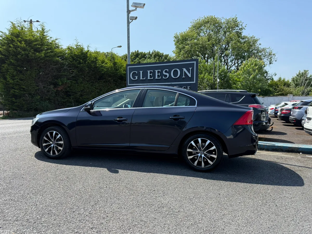 Volvo S60 Saloon, Diesel, 2018, Blue