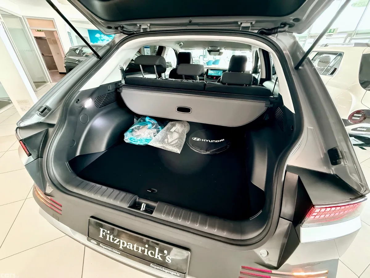 Hyundai IONIQ 5 Hatchback, Electric, 2027, Blue