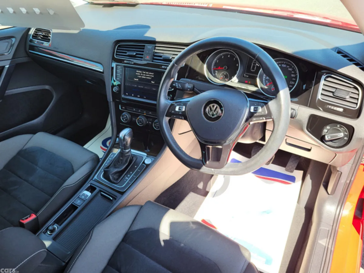Volkswagen Golf Hatchback, Petrol, 2016, Red