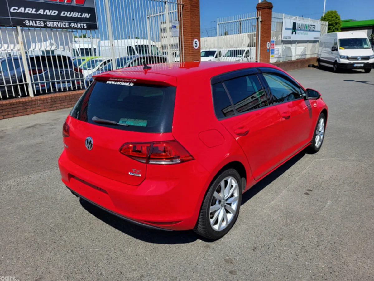 Volkswagen Golf Hatchback, Petrol, 2016, Red