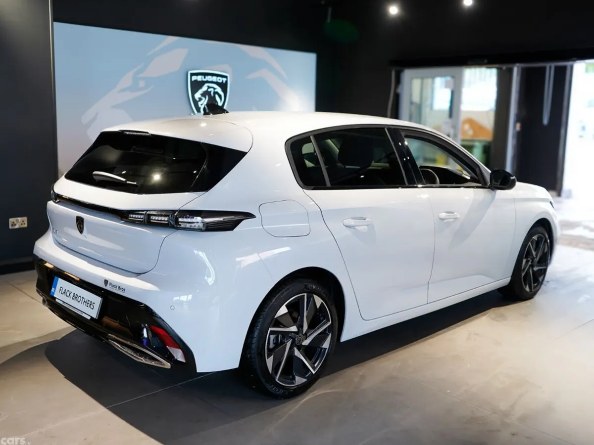 Peugeot 308 Hatchback, Diesel, 2024, White