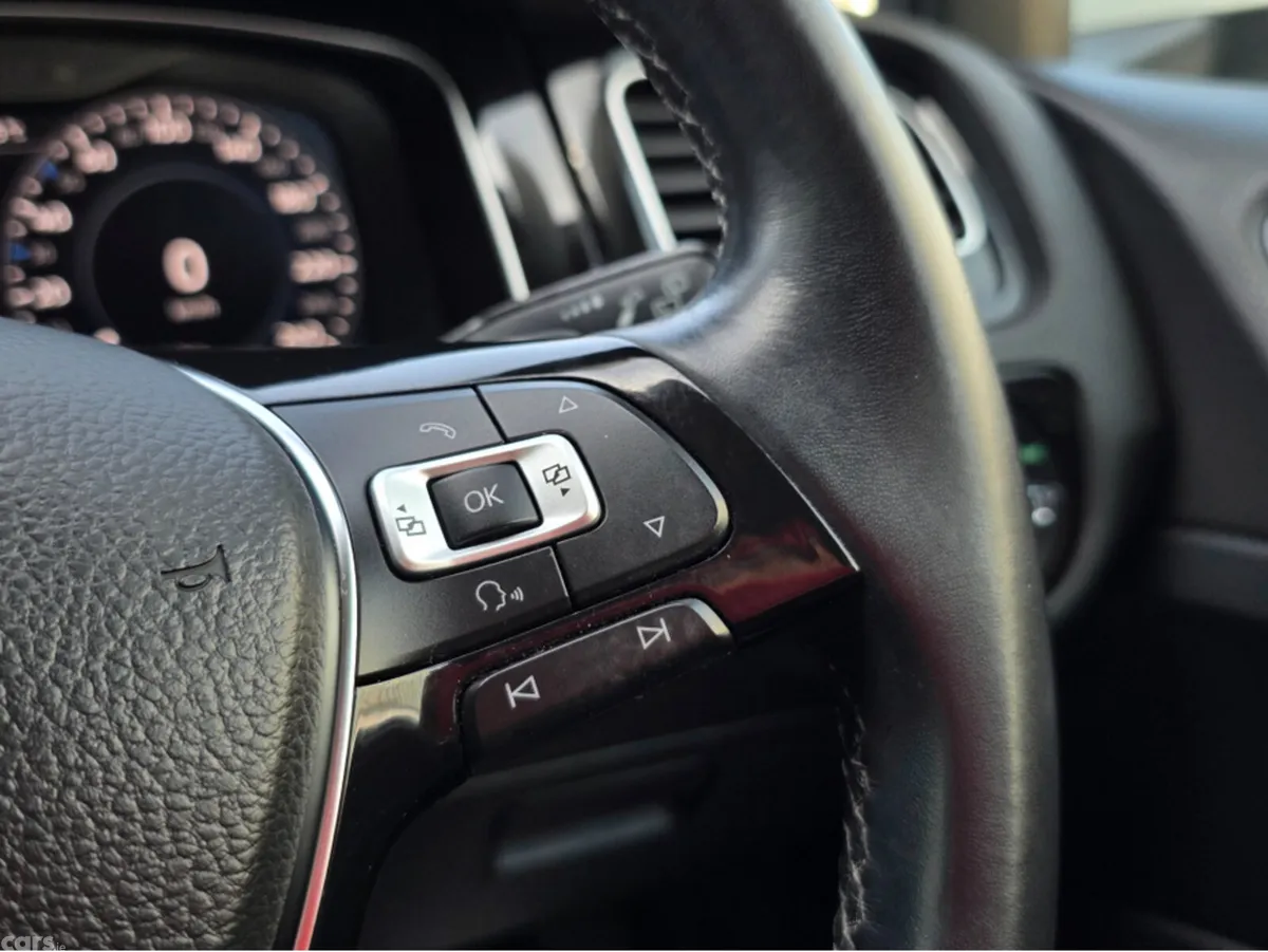 Volkswagen Golf Hatchback, Petrol, 2019, White