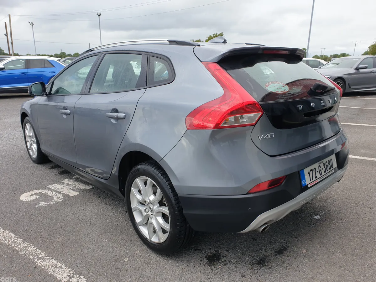 Volvo V40 Hatchback, Diesel, 2017, Grey