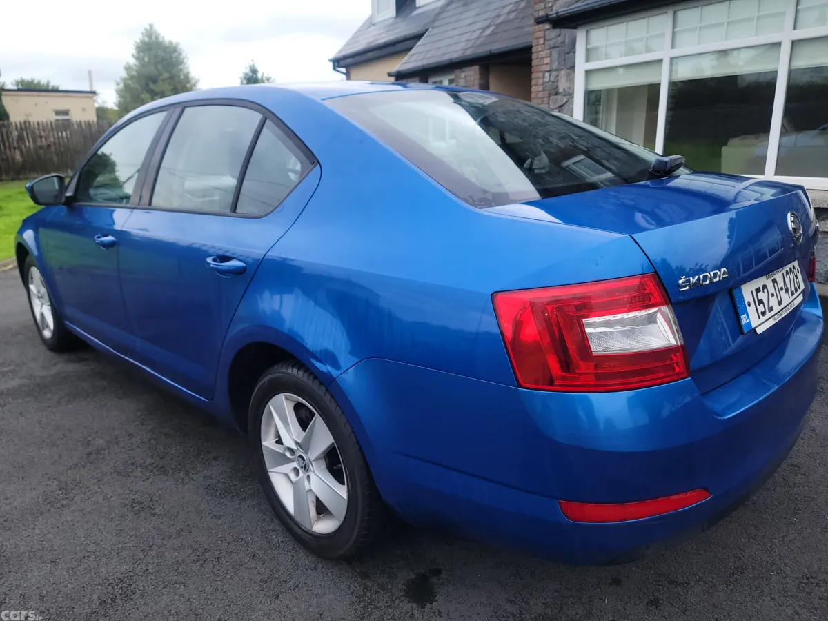 Skoda Octavia Saloon, Diesel, 2015, Blue