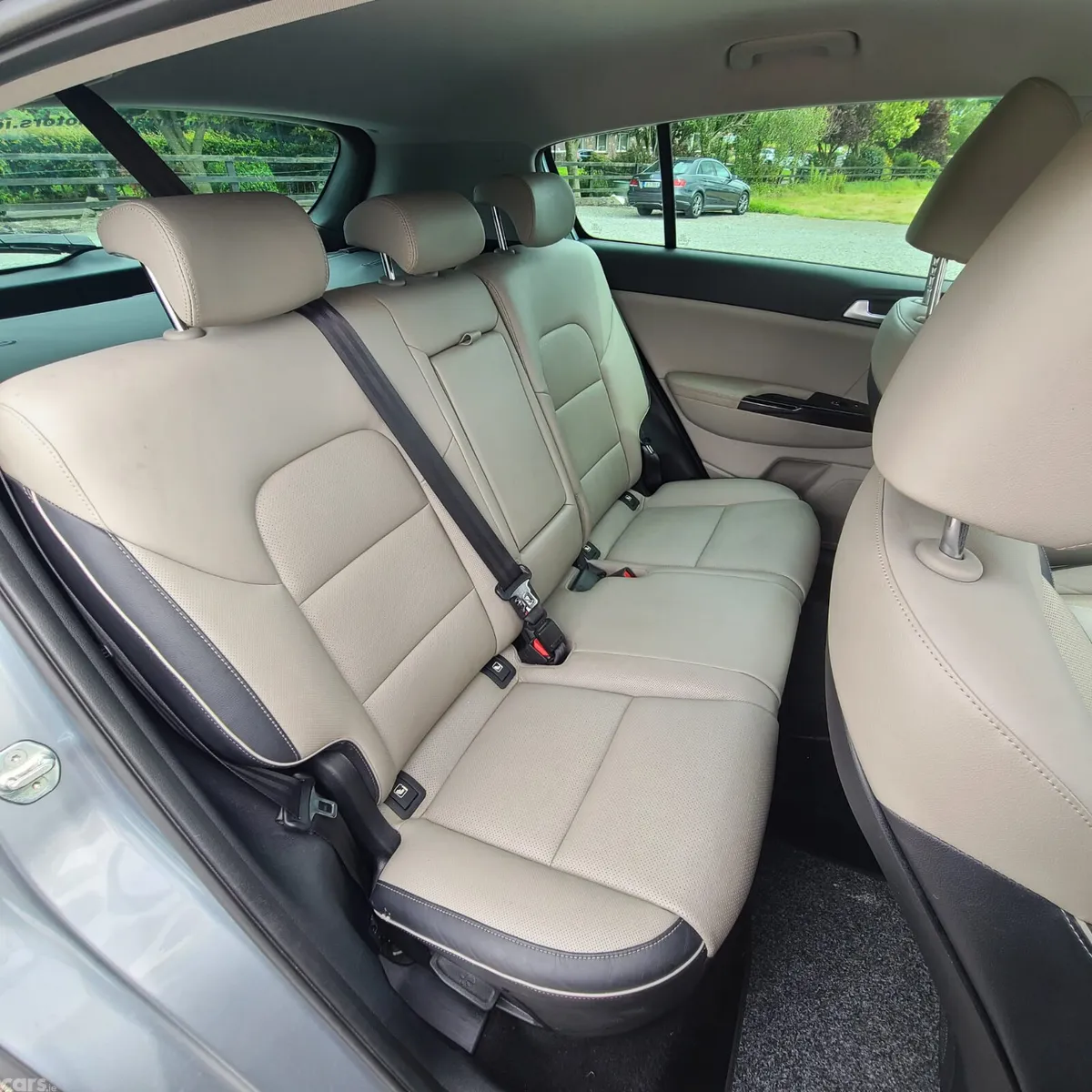 Kia Sportage SUV, Diesel Hybrid, 2022, Grey