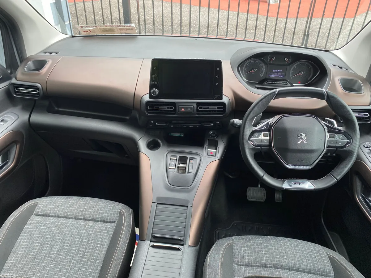 Peugeot Rifter MPV, Diesel, 2024, Grey