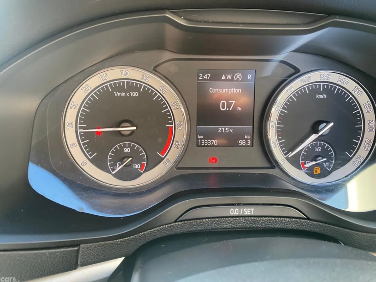 Skoda Karoq Estate, Diesel, 2019, Grey
