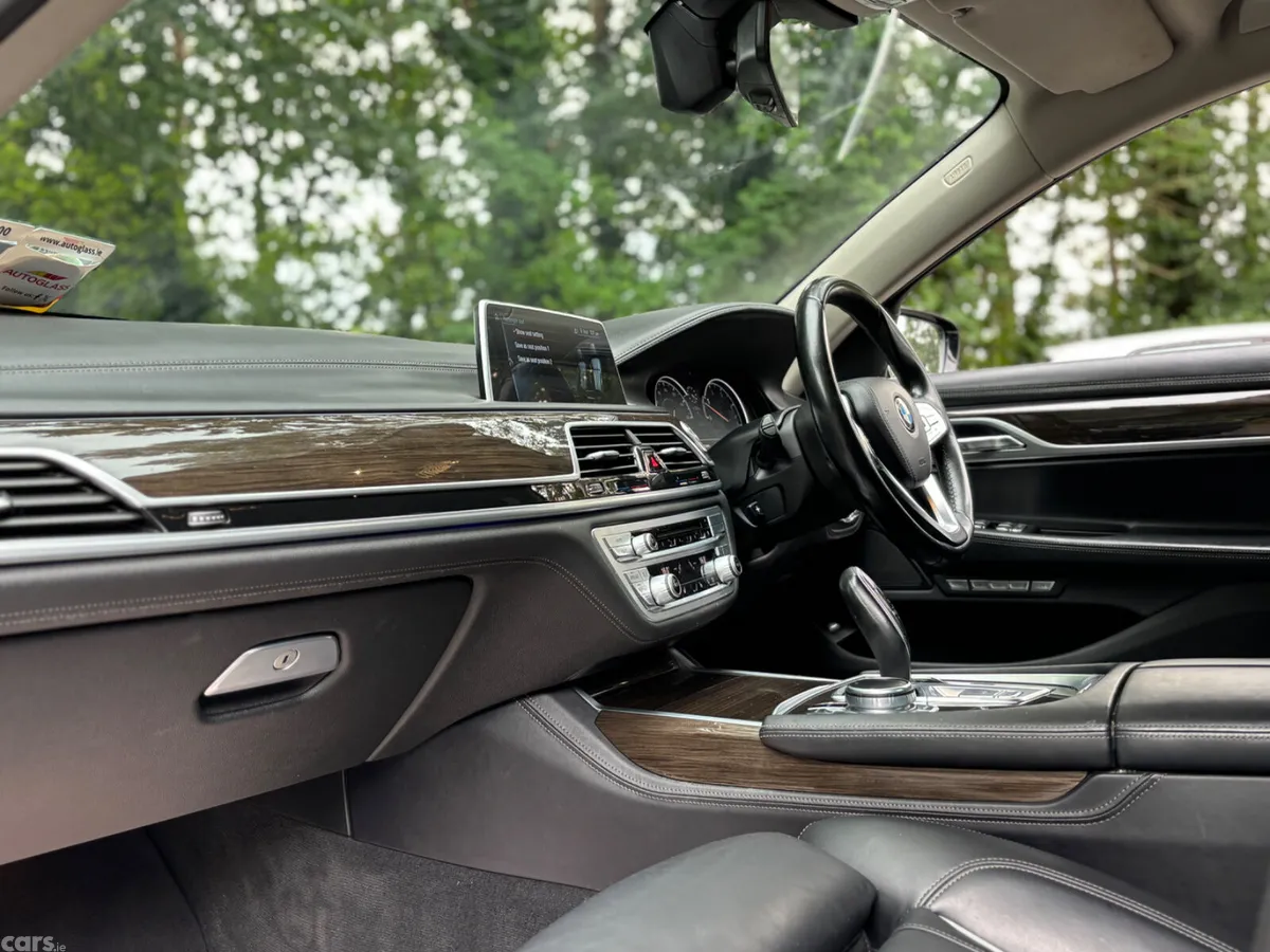 BMW 7-Series Saloon, Diesel, 2017, Black
