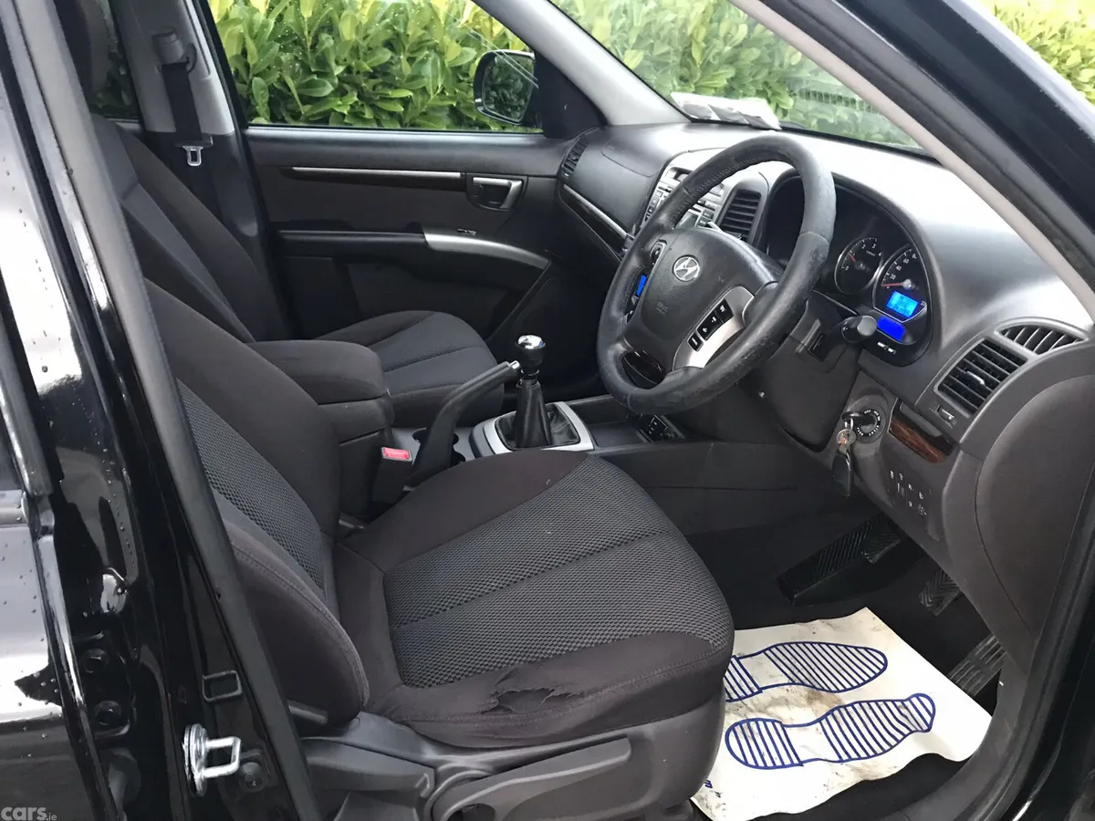 Hyundai Santa Fe SUV, Diesel, 2012, Black
