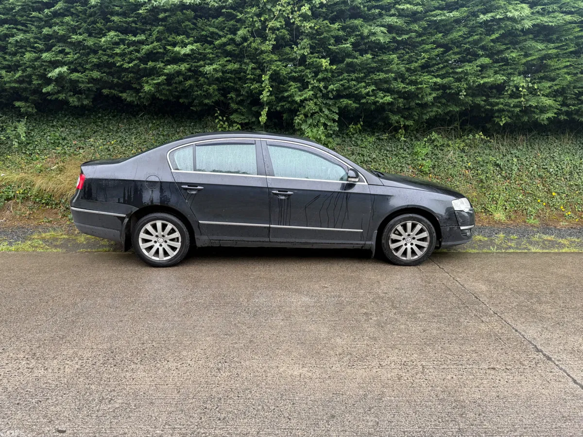 Volkswagen Passat Saloon, Diesel, 2008, Black