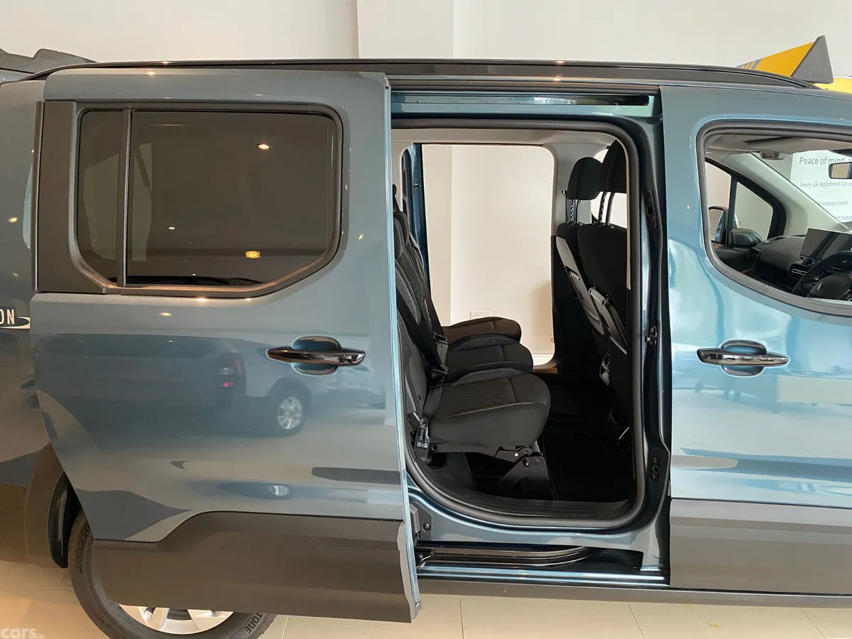 Peugeot Rifter MPV, Diesel, 2026, Blue