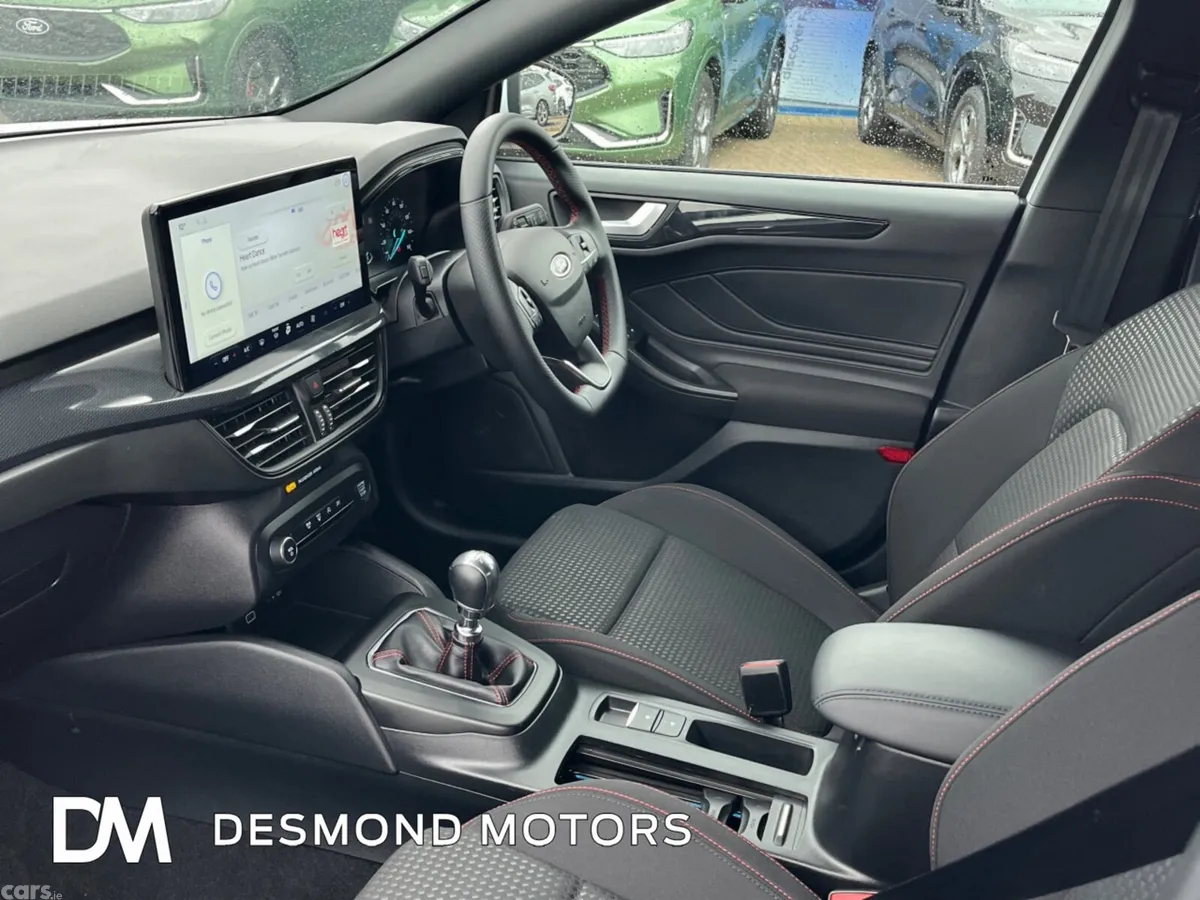 Ford Focus Hatchback, Petrol Hybrid, 2024, White