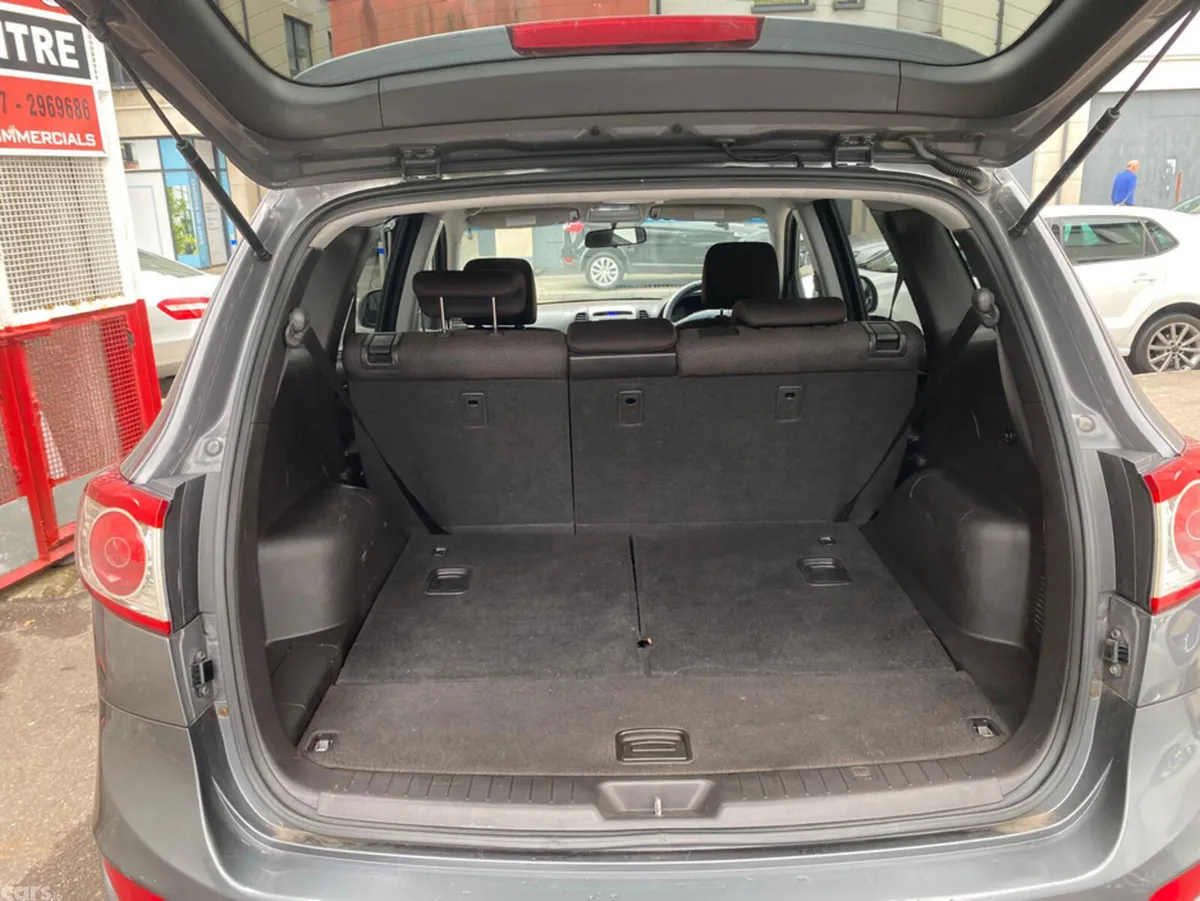 Hyundai Santa Fe SUV, Diesel, 2012, Silver
