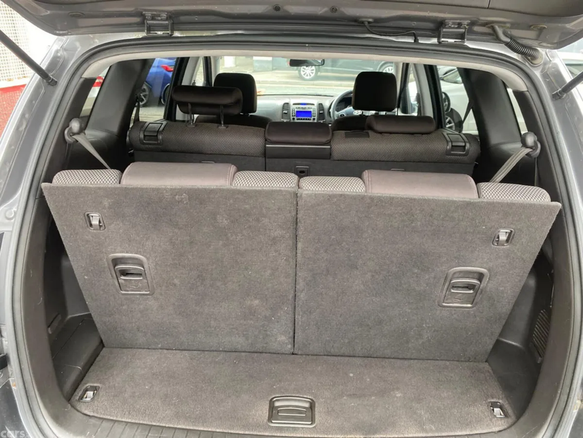 Hyundai Santa Fe SUV, Diesel, 2012, Silver