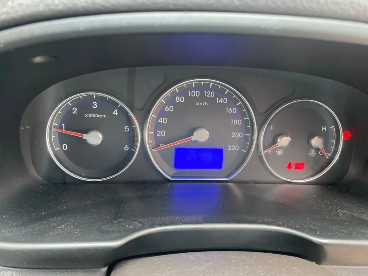Hyundai Santa Fe SUV, Diesel, 2012, Silver