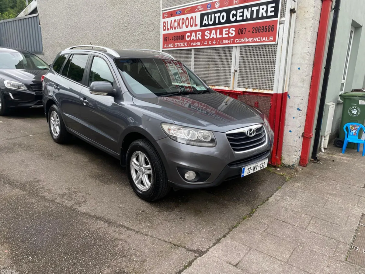 Hyundai Santa Fe SUV, Diesel, 2012, Silver