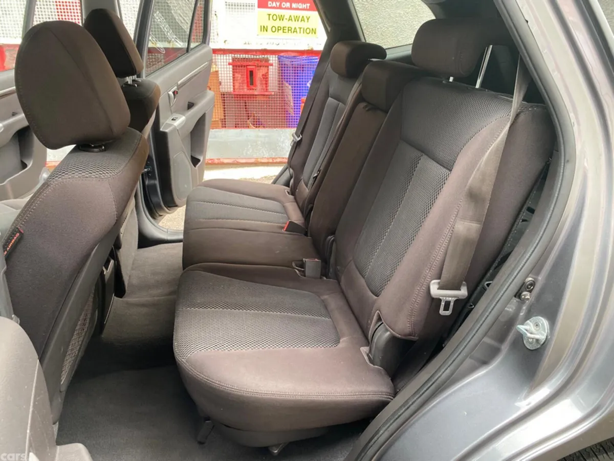 Hyundai Santa Fe SUV, Diesel, 2012, Silver