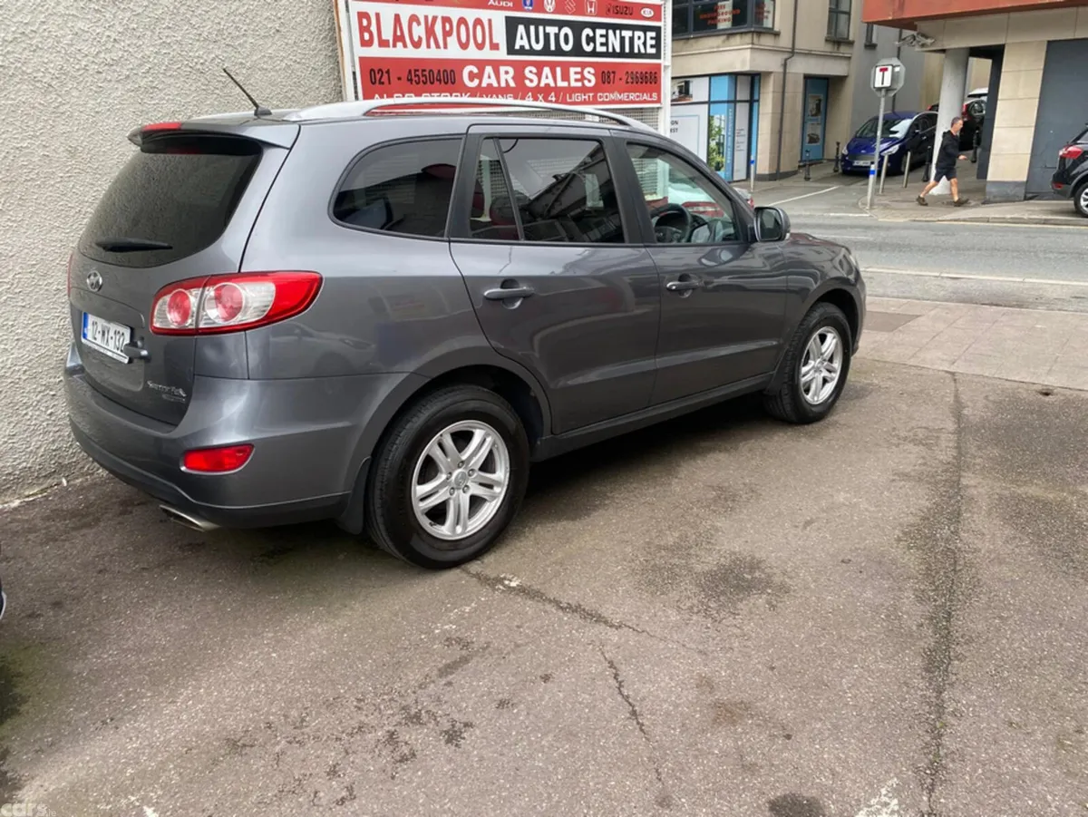 Hyundai Santa Fe SUV, Diesel, 2012, Silver