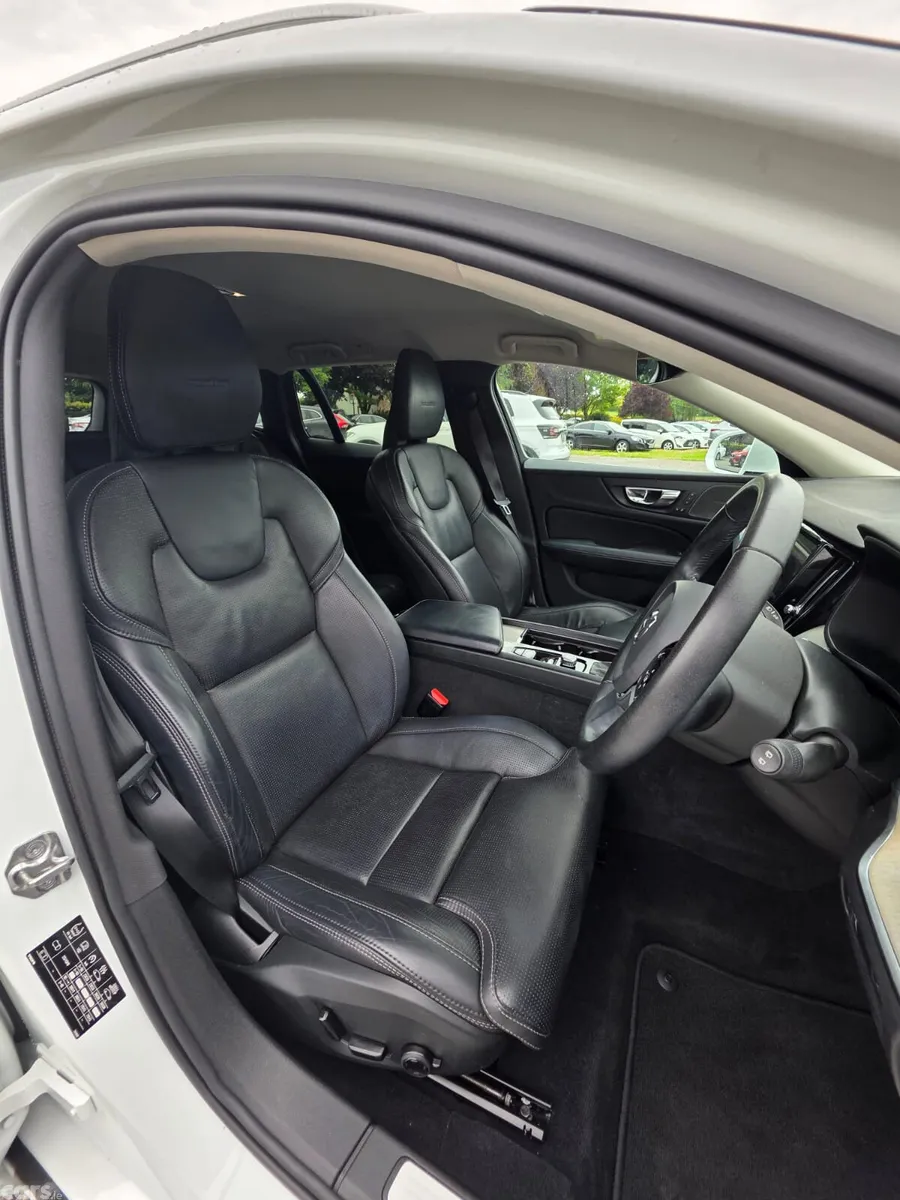 Volvo V60 Estate, Petrol, 2020, White