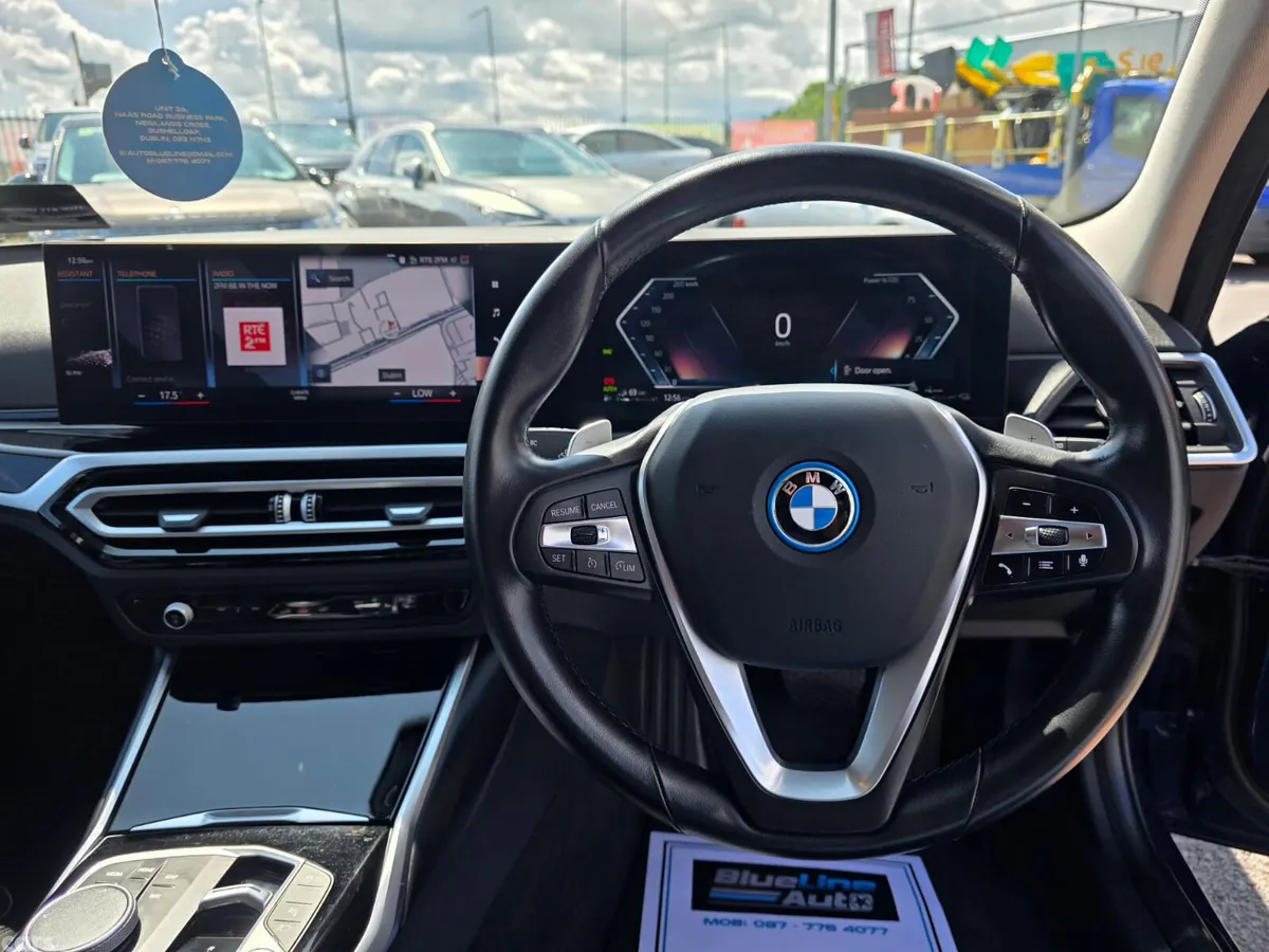 BMW 3-Series Estate/Jeep, Petrol Plug-in Hybrid, 2023, Blue
