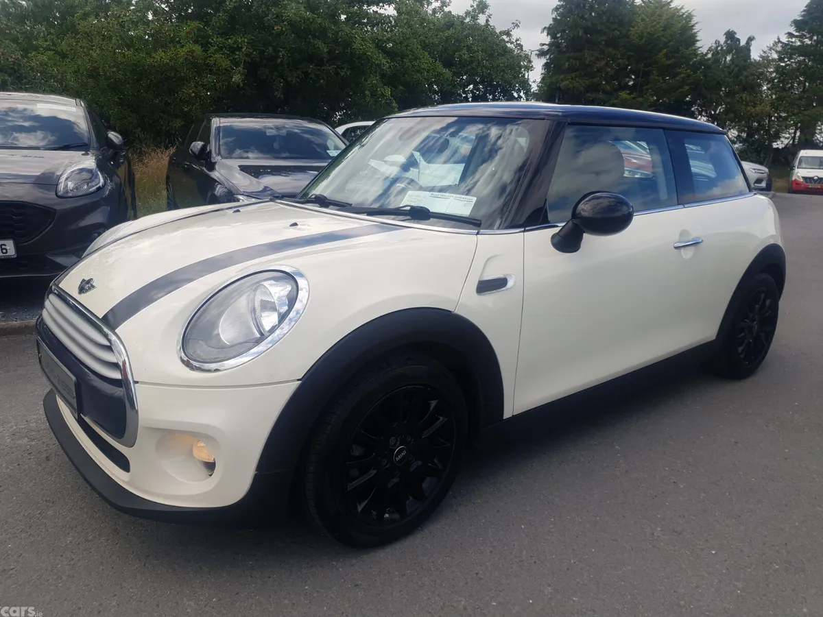 Mini Cooper Hatchback, Diesel, 2014, White