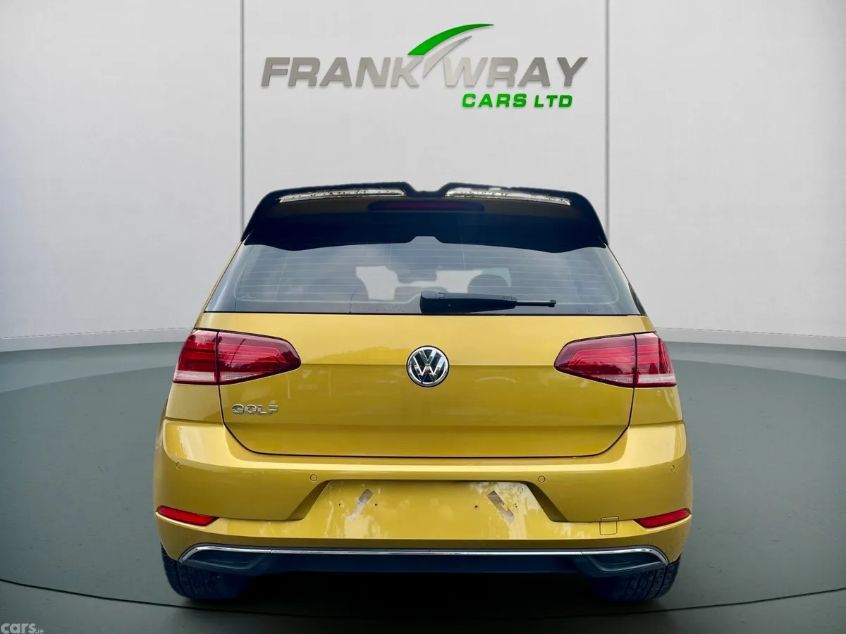 Volkswagen Golf Hatchback, Diesel, 2018, Yellow