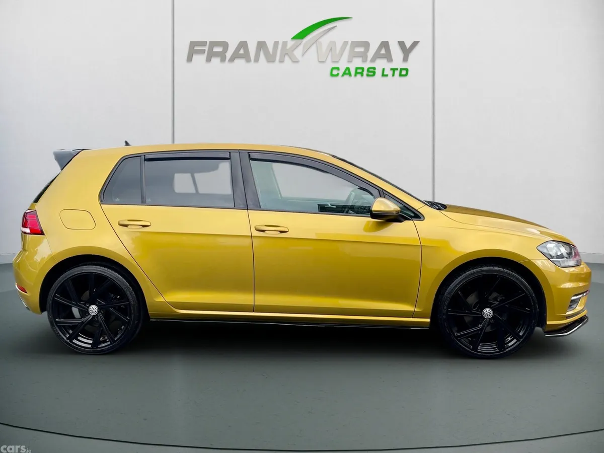 Volkswagen Golf Hatchback, Diesel, 2018, Yellow