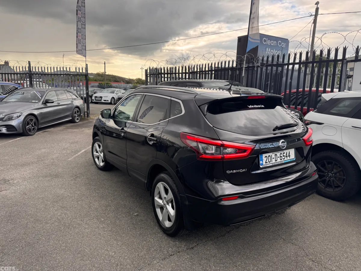 Nissan Qashqai MPV, Petrol, 2020, Black