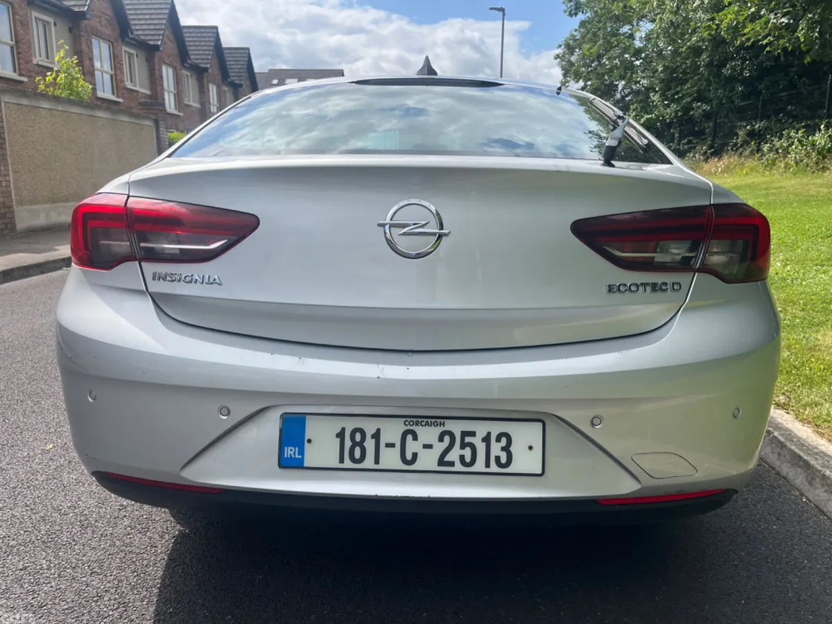 Opel Insignia Hatchback, Diesel, 2018, Grey