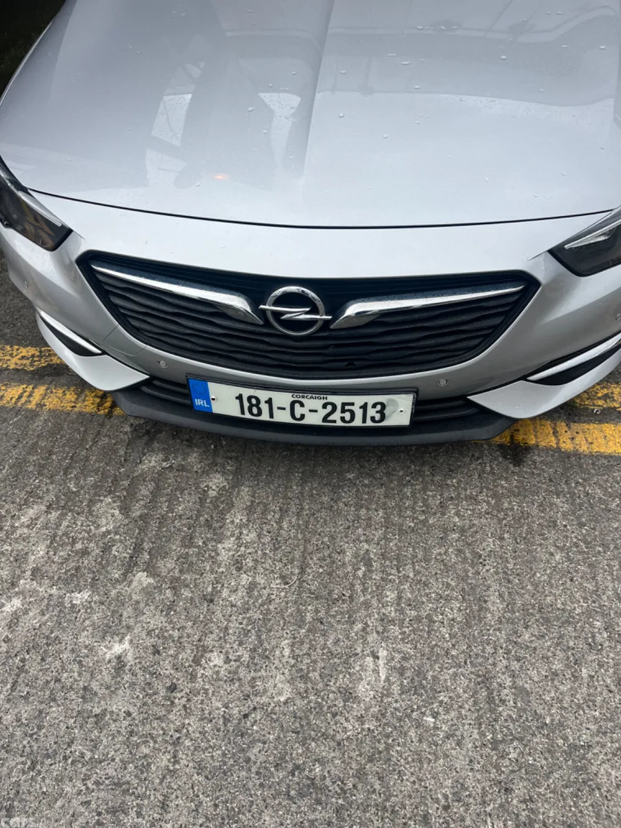 Opel Insignia Hatchback, Diesel, 2018, Grey
