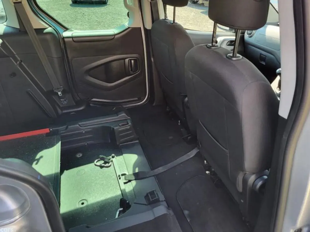 Peugeot Partner Tepee MPV, Diesel, 2017, Silver