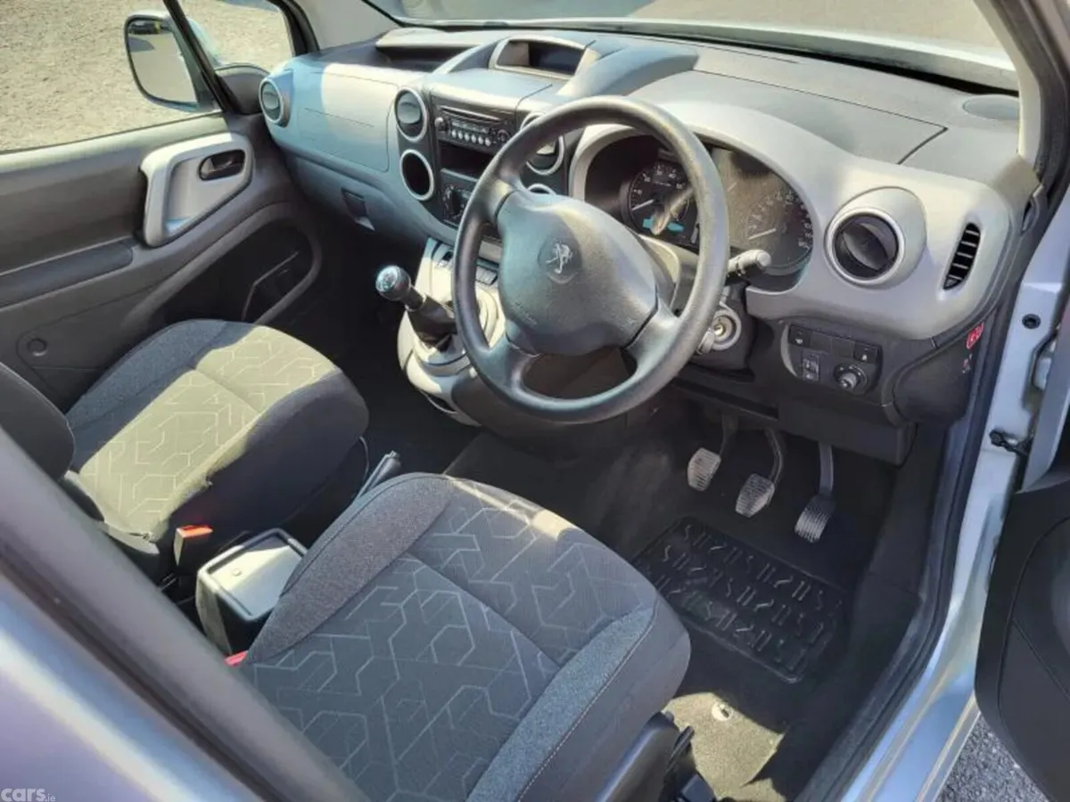 Peugeot Partner Tepee MPV, Diesel, 2017, Silver