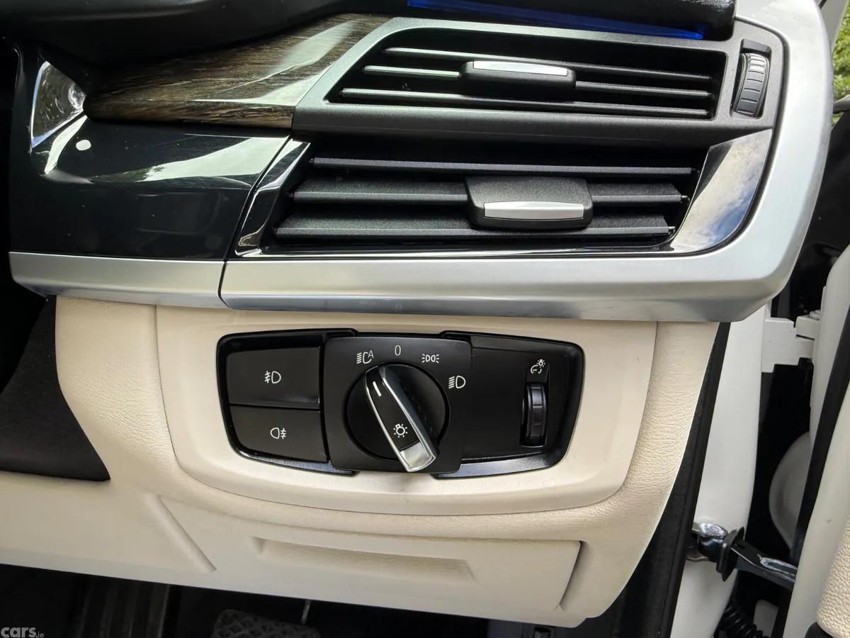 BMW X5 SUV, Petrol Plug-in Hybrid, 2016, White