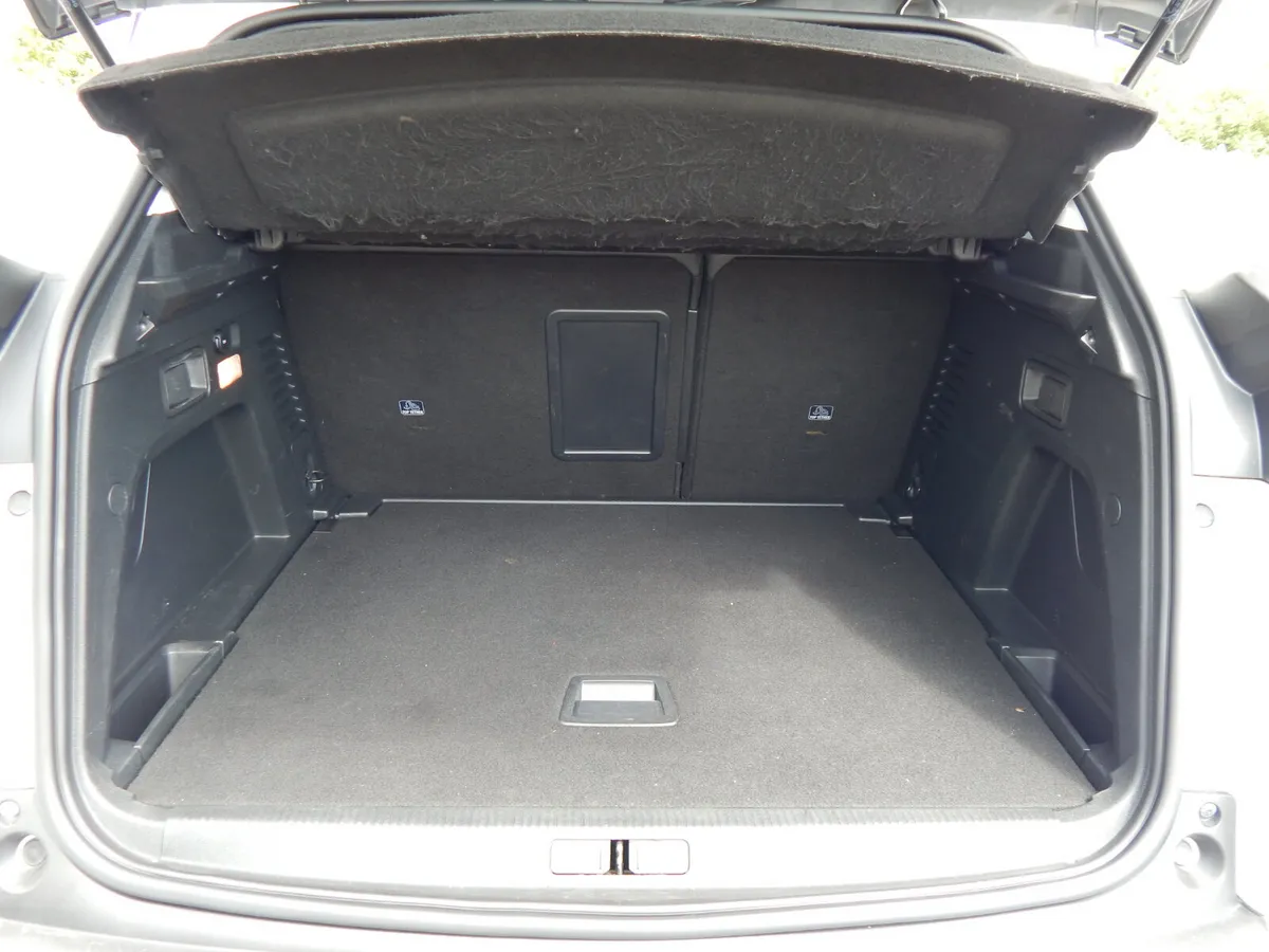 Peugeot 3008 Hatchback, Diesel, 2018, White