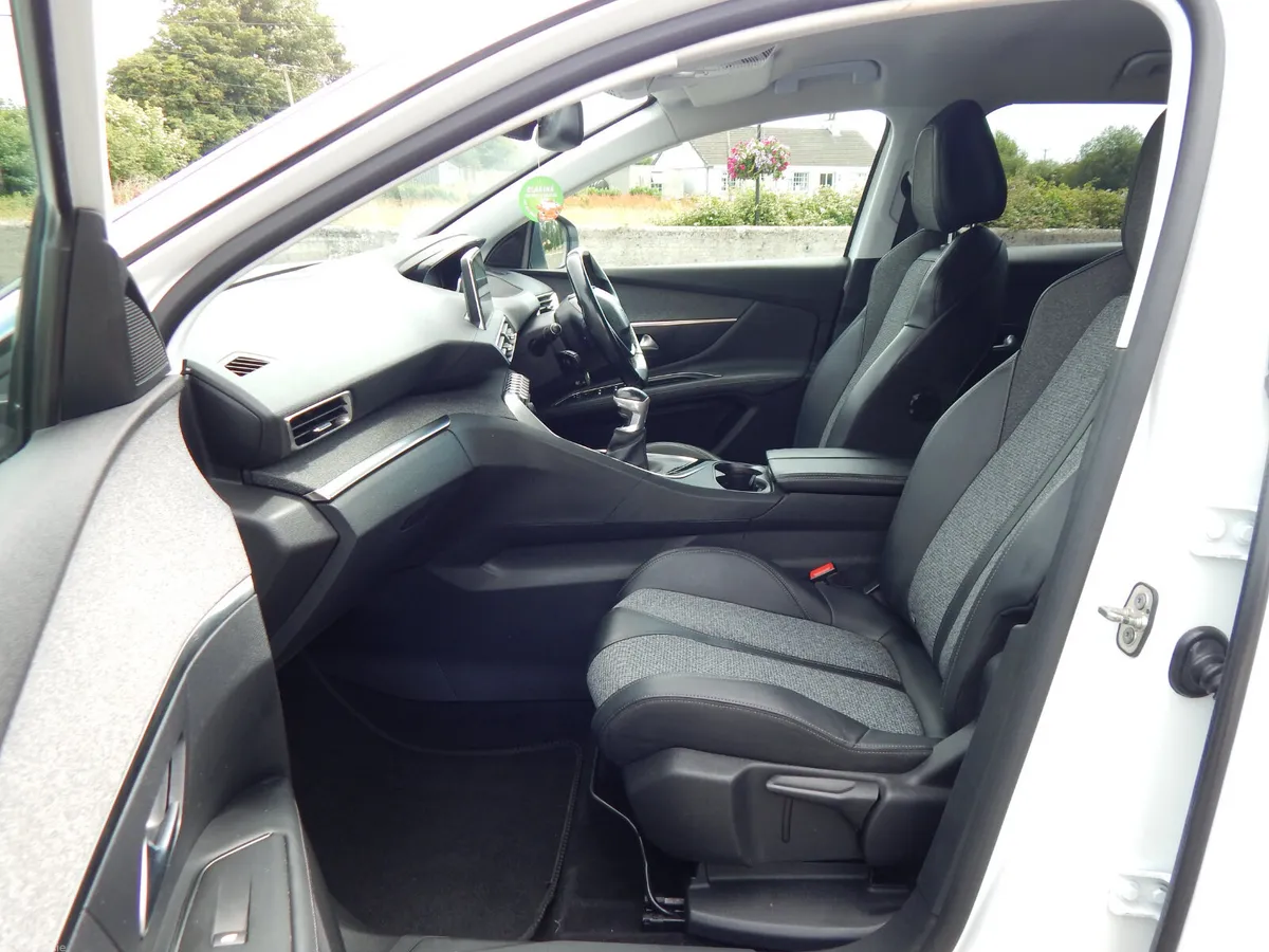 Peugeot 3008 Hatchback, Diesel, 2018, White