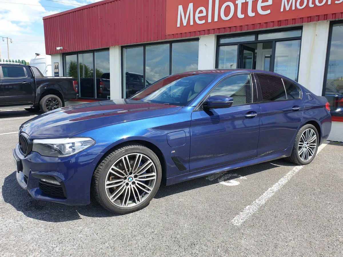 BMW 5-Series Saloon, Petrol Plug-in Hybrid, 2017, Blue