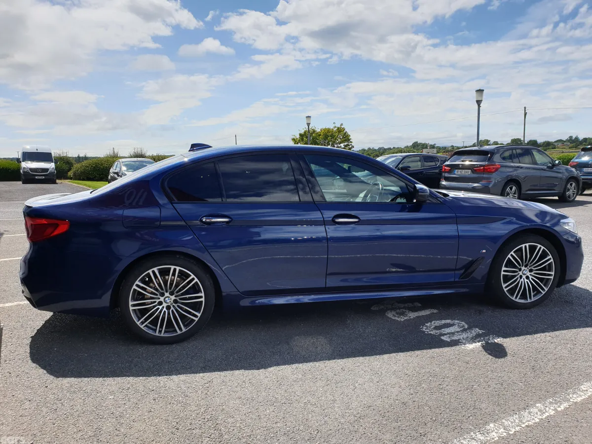 BMW 5-Series Saloon, Petrol Plug-in Hybrid, 2017, Blue