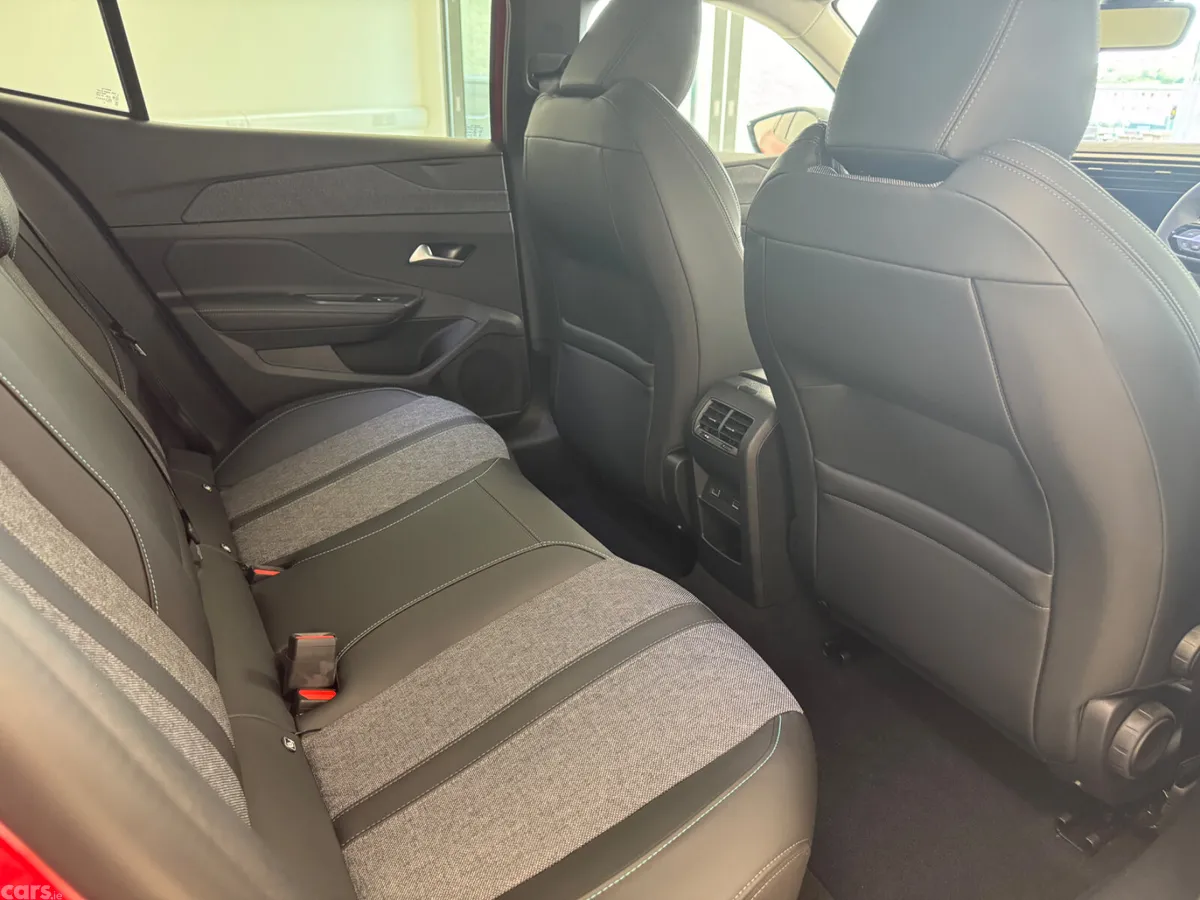 Peugeot 408 Hatchback, Petrol, 2025, Red